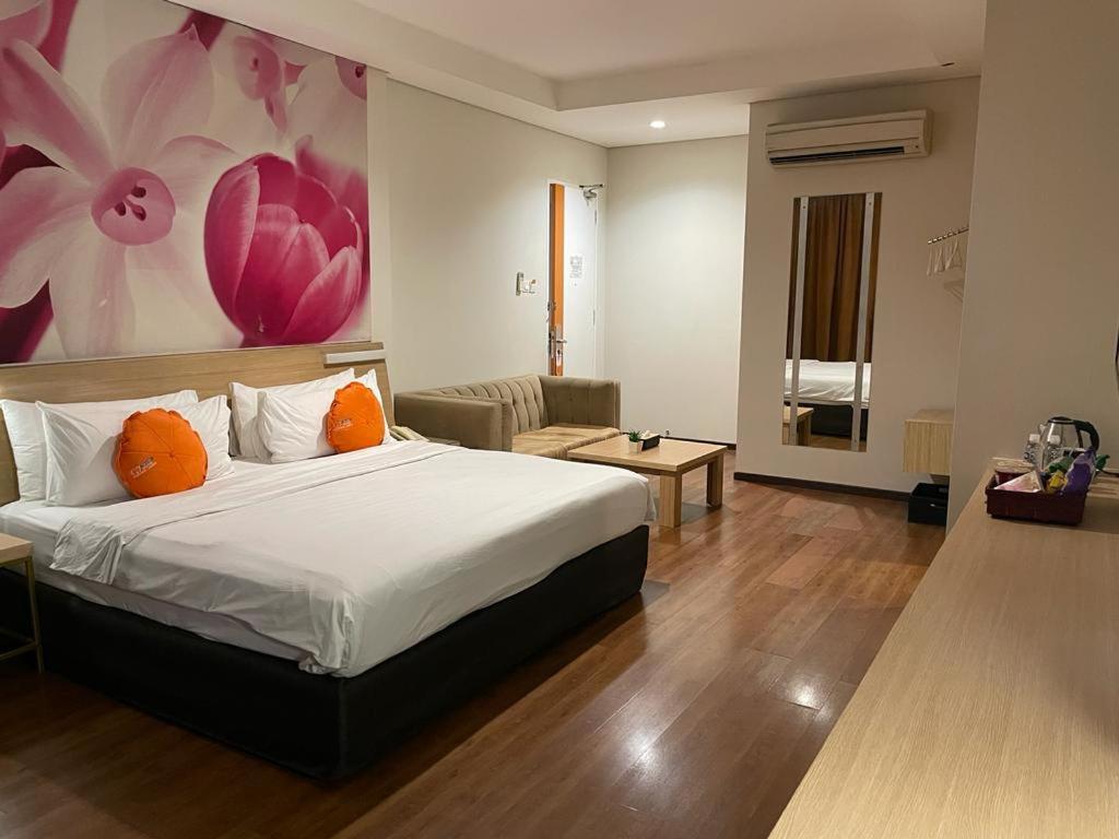 Grand G7 Hotel Pasar Baru Giacarta Esterno foto